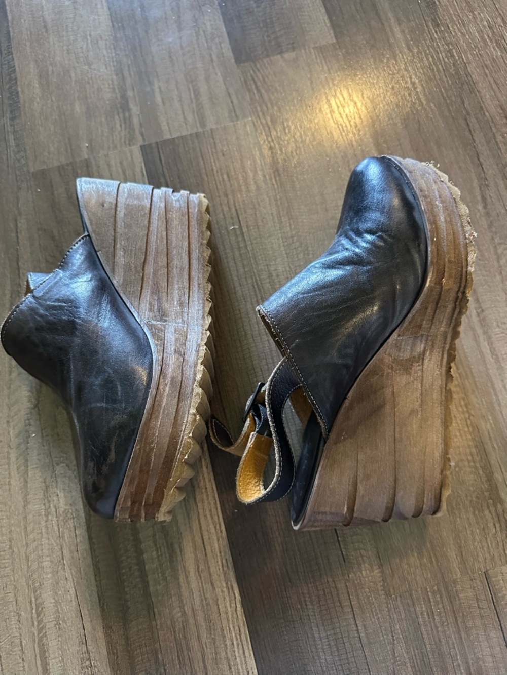 Bed Stu-Black Leather Women's Mule Clogs with Ankle Strap - Picture 6 of 7